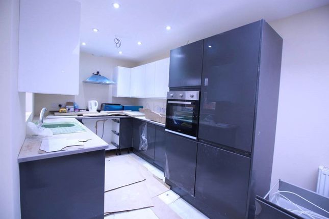 118 Browning Road, Luton photo 4