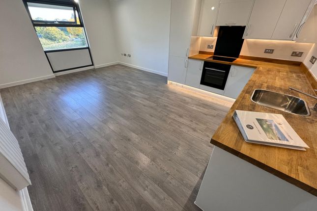 Flat 173, Edinburgh House, Edinburgh Gate, Harlow photo 2