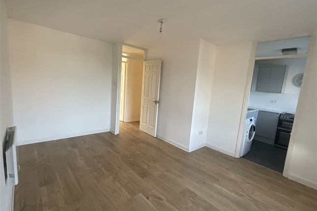 Woodstock Road Strood, Rochester photo 2