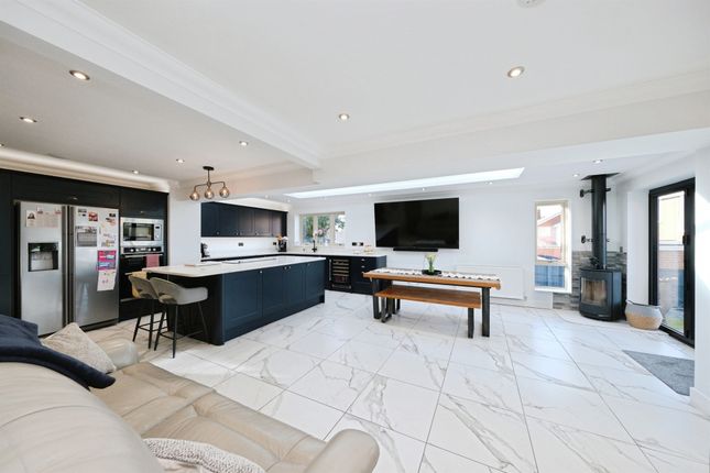 4, Southgate Road, Mansfield photo 3