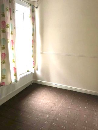 21, MONTROSE STREET, BRADFORD photo 5