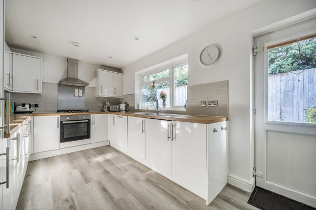 1, Lymington Bottom Road, Alton photo 3