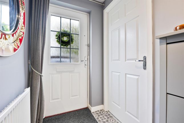 63, Cullen Crescent, Carluke photo 4