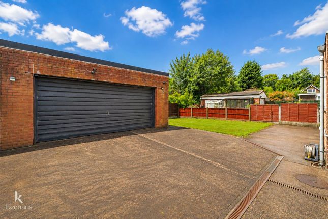 1, Dorset Close, Heywood photo 3