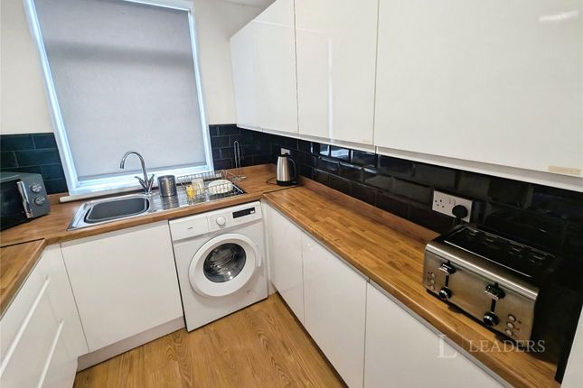Room 4, 60, Corporation Street, Barnsley photo 2