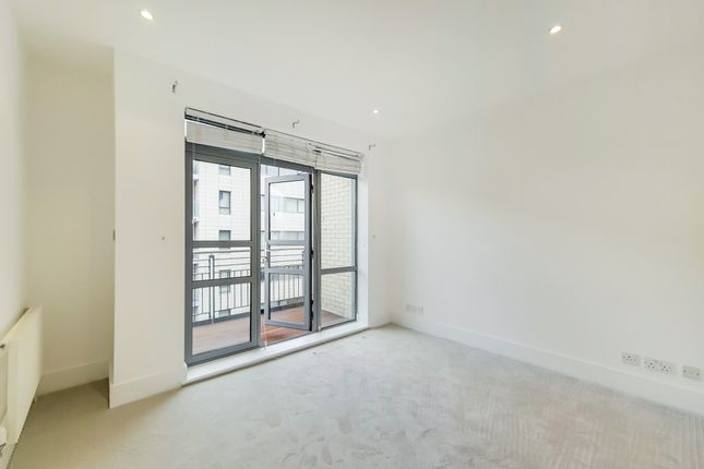 Flat to rent in Guildhouse Street, London