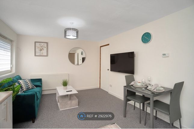 Great Holme Court, Northampton photo 2