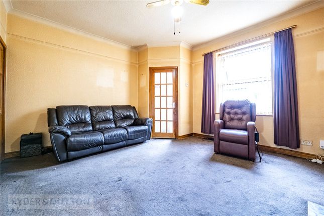 6, Crest Place, West Yorkshire photo 4