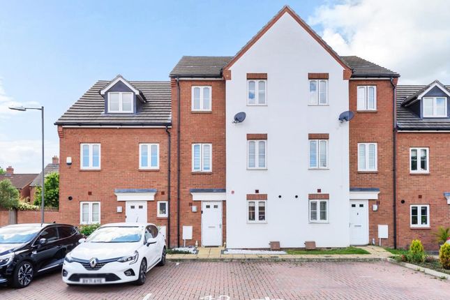 Thumbnail Terraced house for sale in Chappell Close, Aylesbury