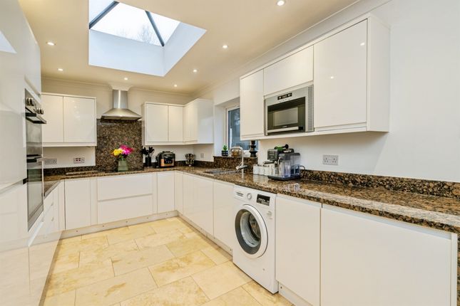 5, Hewarts Lane, Bognor Regis photo 3