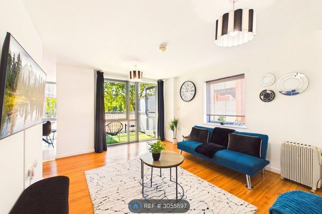 Flat, Washington House Southwold Road, London photo 5
