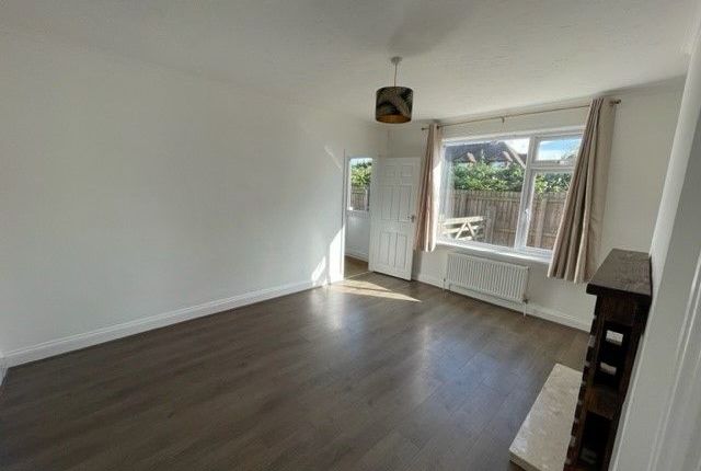 443 Wisbech Road, March photo 5