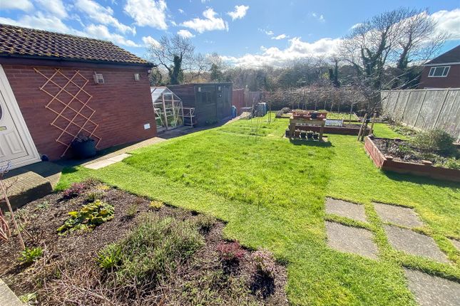 12, Stag Lane, Woodham photo 4