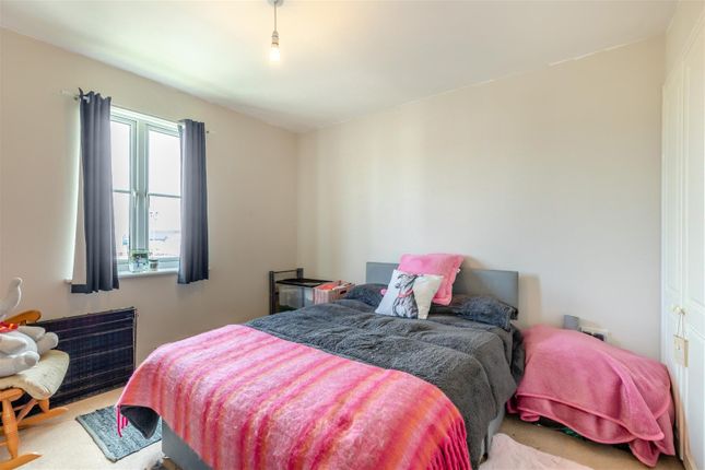 18, Mercer Close, Aylesford photo 4