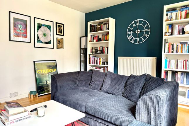 Thumbnail Flat to rent in Abingdon Close, Camden Square