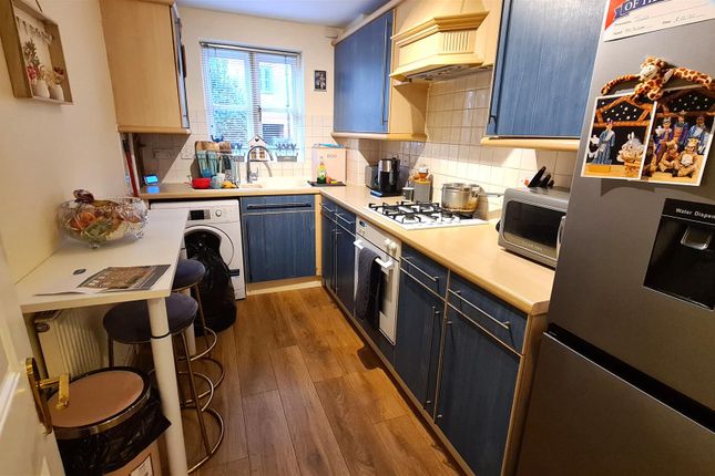 2, Mackensie Court, Winchmore Hill photo 3