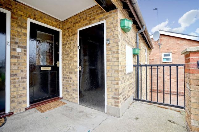 1 bed flat for sale in Medallion Court, Cambridge Street, St. Neots PE19