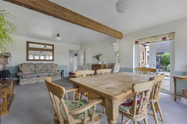 8, Orchard Drive, Meopham Gravesend photo 3