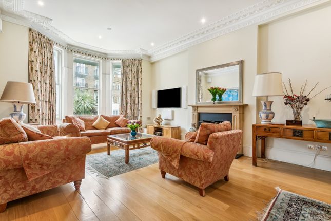 Terraced house for sale in Russell Road, High Street Kensington