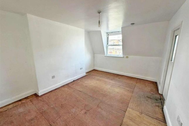Flat D, 34, St. Julians Road, London photo 3