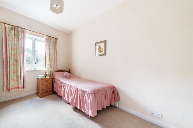 Terraced house for sale in Junction Road, Andover