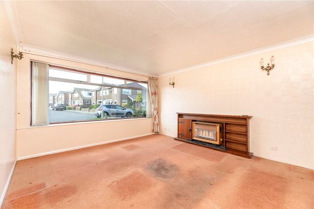 31, Moorside Walk, Bradford photo 3
