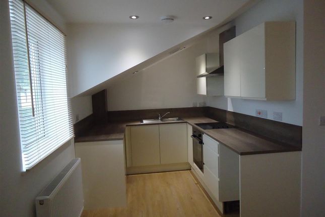 Flat 7, 23a, Willow Drive, Newport photo 2