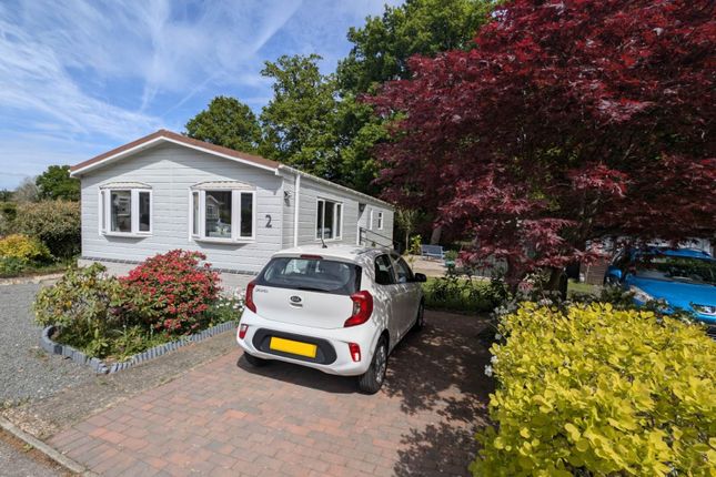 2-bed caravan on 2, Whitehill Park, Bordon, £195,000
