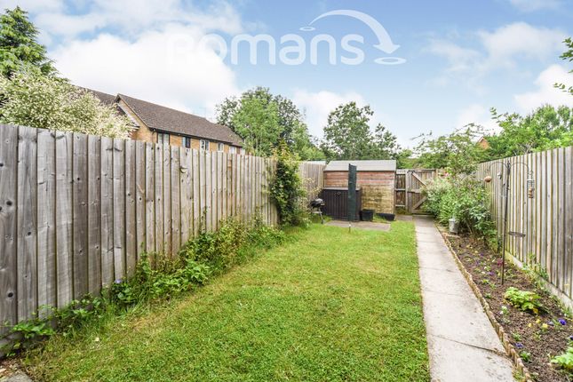 32, Trefoil Close, Wokingham photo 4