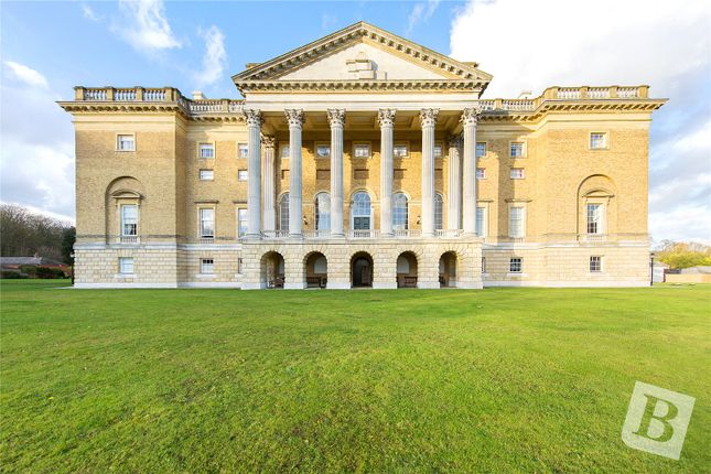 Flat for sale in Thorndon Hall, Thorndon Park, Ingrave, Brentwood