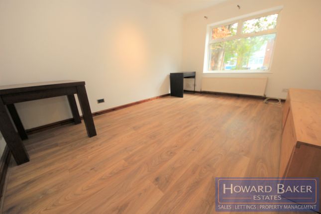 5, Townsend Lane, Kingsbury photo 2