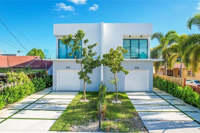 Thumbnail Town house for sale in 3174 Sw 23rd Ter # 3174, Miami, Florida, 33145, United States Of America