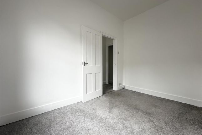 32, Five Ash Road, Gravesend photo 3