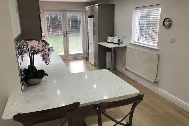 19, Swainson Road, Aintree photo 2