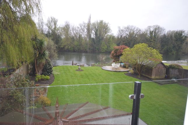 Detached house to rent in Temple Gardens, Staines