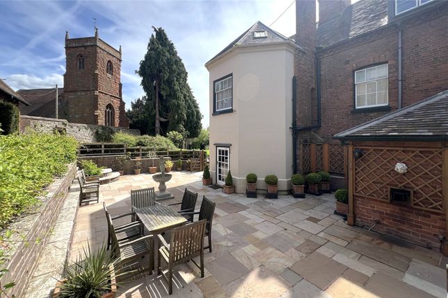 Flat to rent in Church House, Shelsley Beauchamp, Worcester, Worcestershire