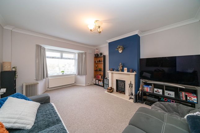 5 Lindlings, Hemel Hempstead photo 2
