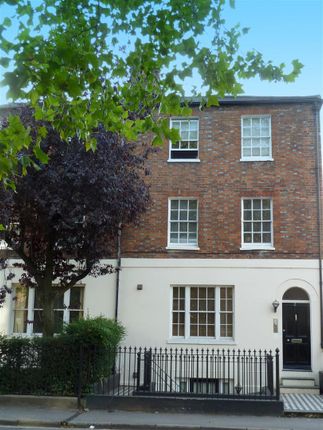 Thumbnail Flat to rent in Walton Street, Oxford