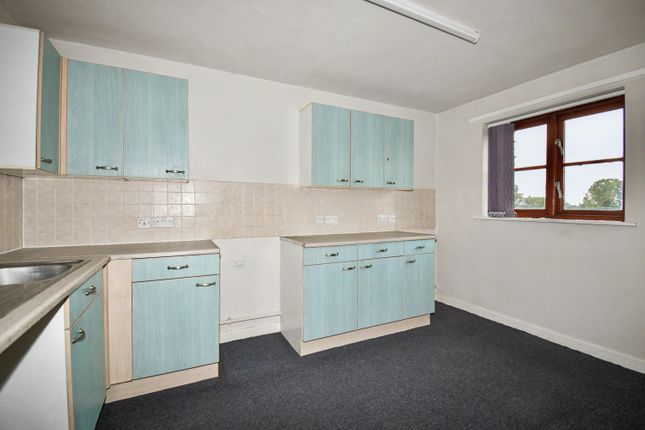 Flat 4, Crosthwaite Court, Pontefract photo 2