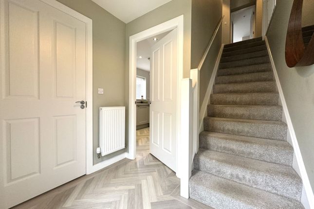 9, Oakfield Gardens, Peterlee photo 3