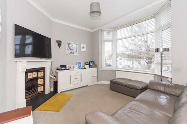 Thumbnail Flat for sale in Burnt Oak Lane, Sidcup