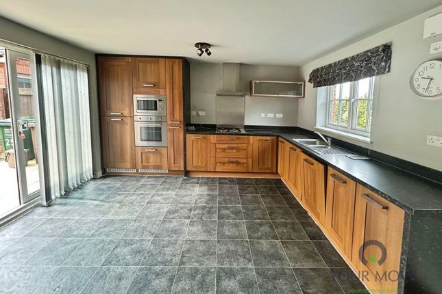 25, Newman Drive, Swadlincote photo 2