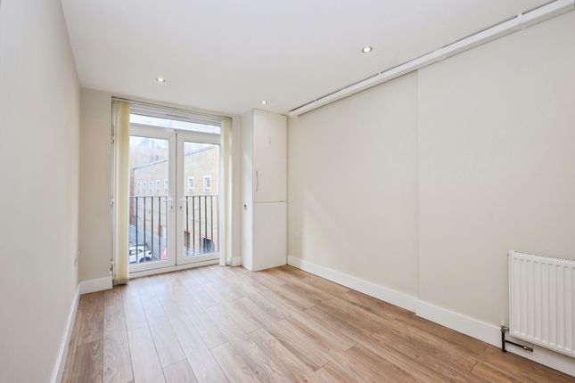 Flat 1, Meridian House,, Marketfield Road, Surrey photo 2