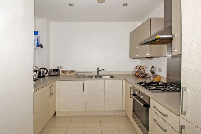 Flat to rent in The Riva Building, London