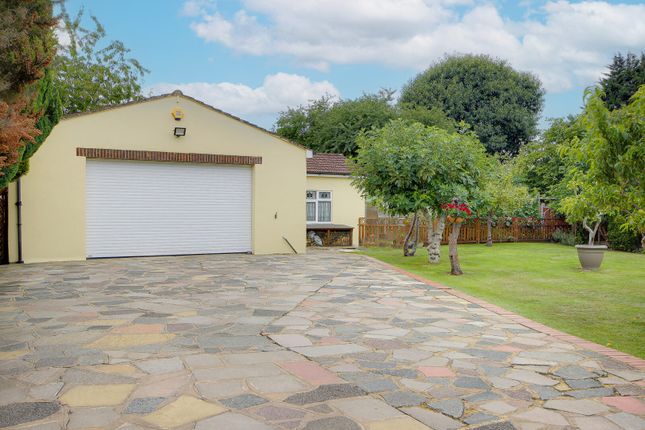 64, Broadlands Avenue, Enfield photo 4