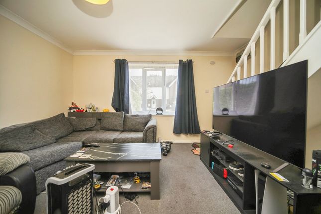 26, Falcon Way, Bury St. Edmunds photo 4