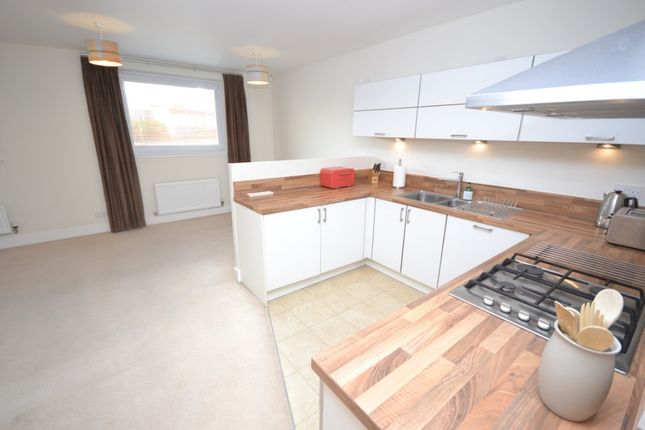 16/6 Burnbrae Drive, EDINBURGH, EH12 8AS photo 4