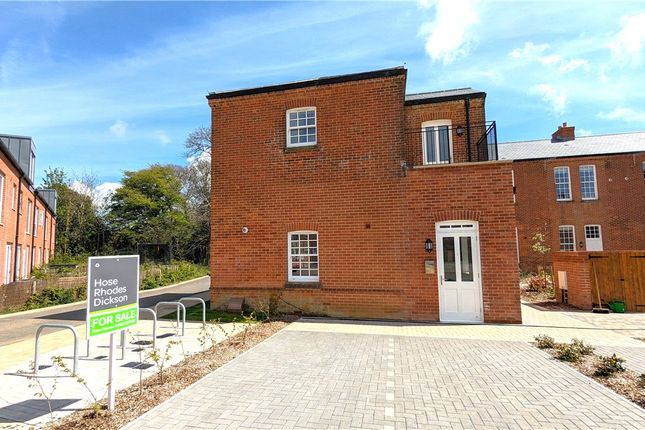 End terrace house for sale in Whitecroft Park, Newport, Isle Of Wight