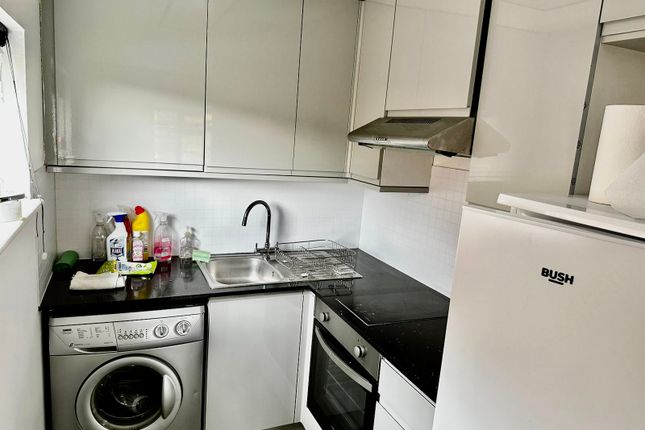 Unknown, Northolt photo 4
