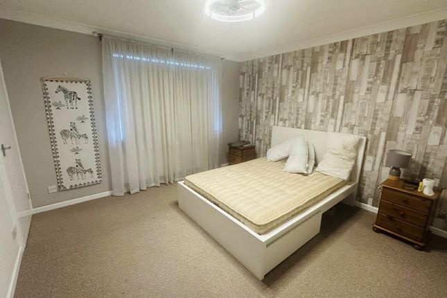 109, DERWENT ROAD, THATCHAM photo 5